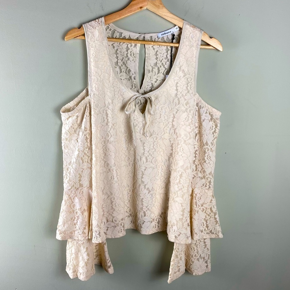 Red Haute:‎ BOHO Floral Lace Tie Cold Shoulder Flowy Bell Sleeve Blouse XS (NWT)